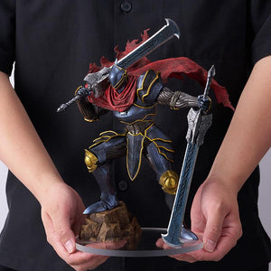 In-hand size comparison of the 10.6-inch Overlord Momon POP UP PARADE SP figure.
