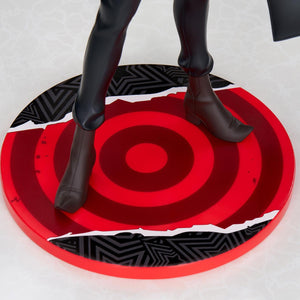 High-angle close-up view of the circular red and black target display base featuring the stylized comic aesthetic of Persona 5 Royal.