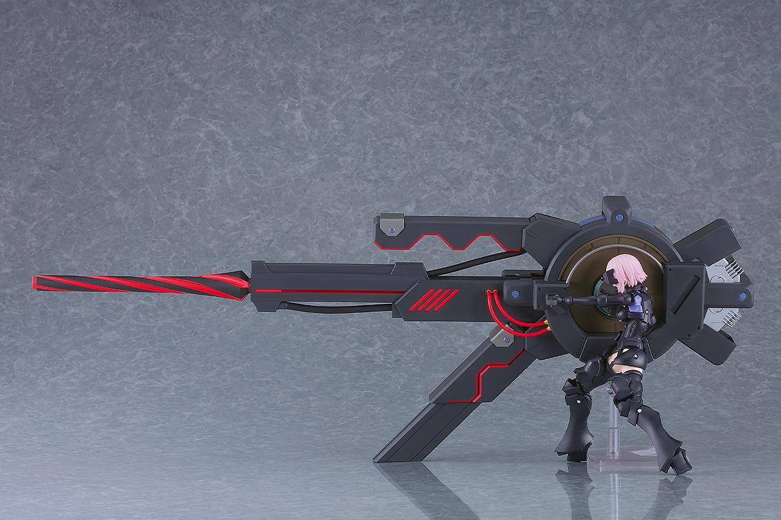 Side view of the PLAMATEA Mash Kyrielight Ortinax figure operating the long Black Barrel artillery weapon.