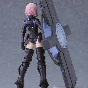 Rear view of the PLAMATEA Mash Kyrielight Ortinax model kit figure showcasing back armor details and the reverse side of the shield.