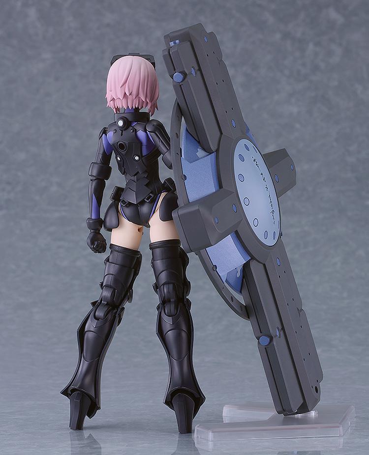 Rear view of the PLAMATEA Mash Kyrielight Ortinax model kit figure showcasing back armor details and the reverse side of the shield.