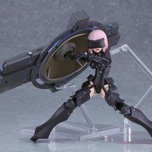 Dynamic defensive stance of Mash Kyrielight with her visor equipped, holding onto the shield handles.
