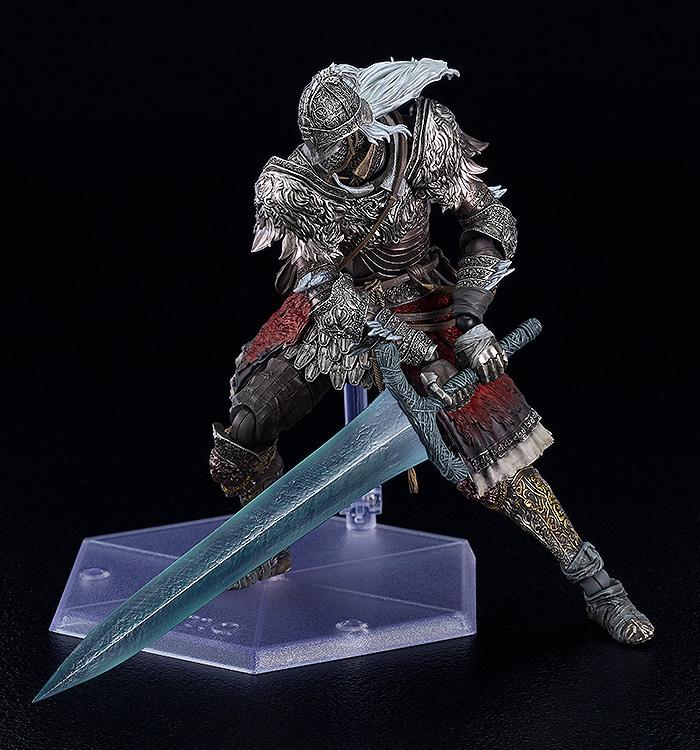 Dynamic low-angle battle pose of the figma Raging Wolf figure two-handing the large blue translucent Dark Moon Greatsword on a clear display base.