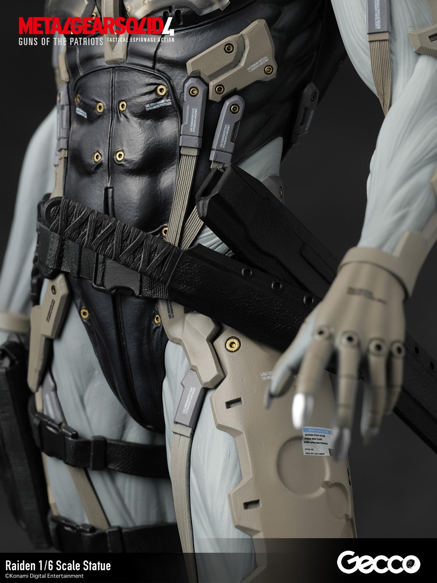 Side angle view of Raiden's tactical belt, holster, and the high-frequency blade scabbard.