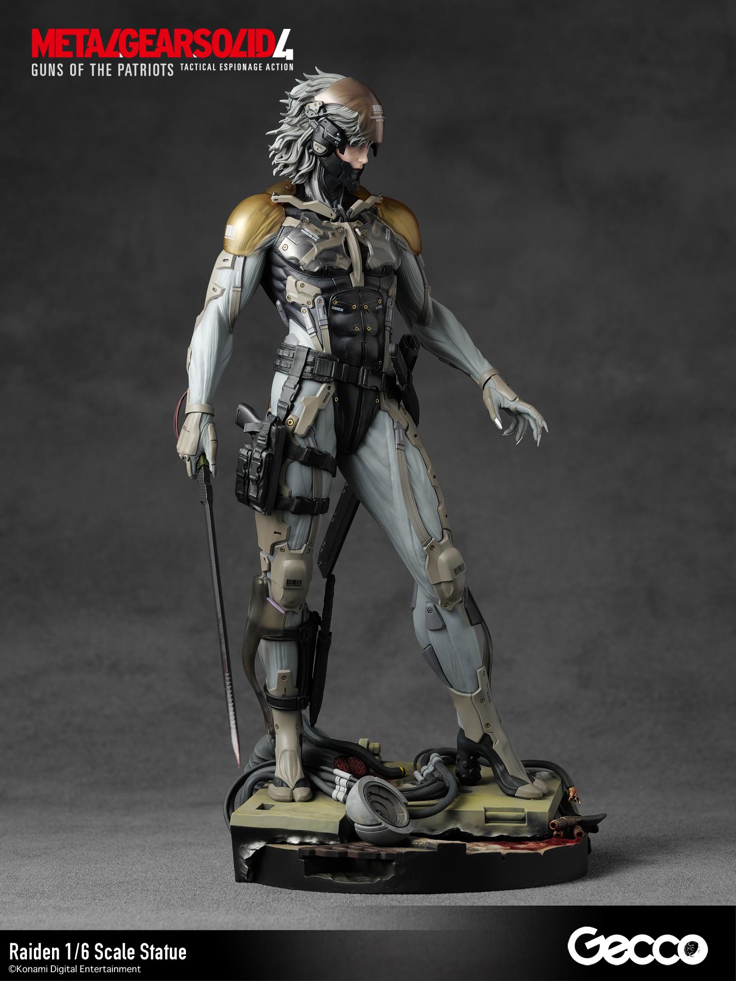 Three-quarter view of Raiden in a tactical stance, showcasing his focused expression.