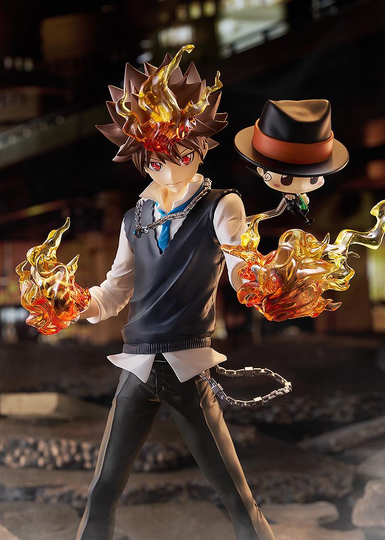 Medium portrait shot of the Tsunayoshi Sawada & Reborn figure in a battle stance with glowing flame effects inside a dark street diorama.