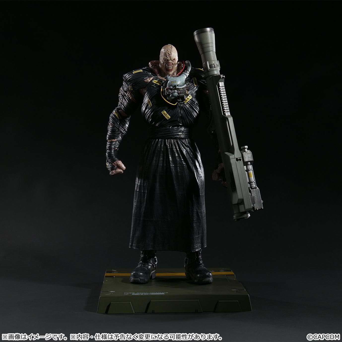 Nemesis 1/6 scale figure displayed with the rocket launcher and the screaming alternate head sculpt.