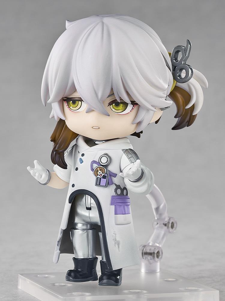 Three-quarter view of the Medicine Pocket Nendoroid figure with a calm, neutral expression and open-hand gestures.