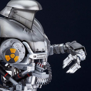 Close-up of the fully articulated secondary arms on the RoboCop 2 Cain plastic model kit.