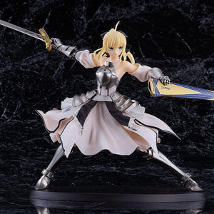 Angled view of the assembled Saber Lily model kit holding Excalibur and Avalon in a combat stance.