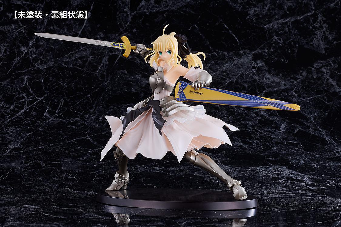 Front view of the Saber Lily plastic model kit shown as an unpainted straight build without extra decals or paint applied.
