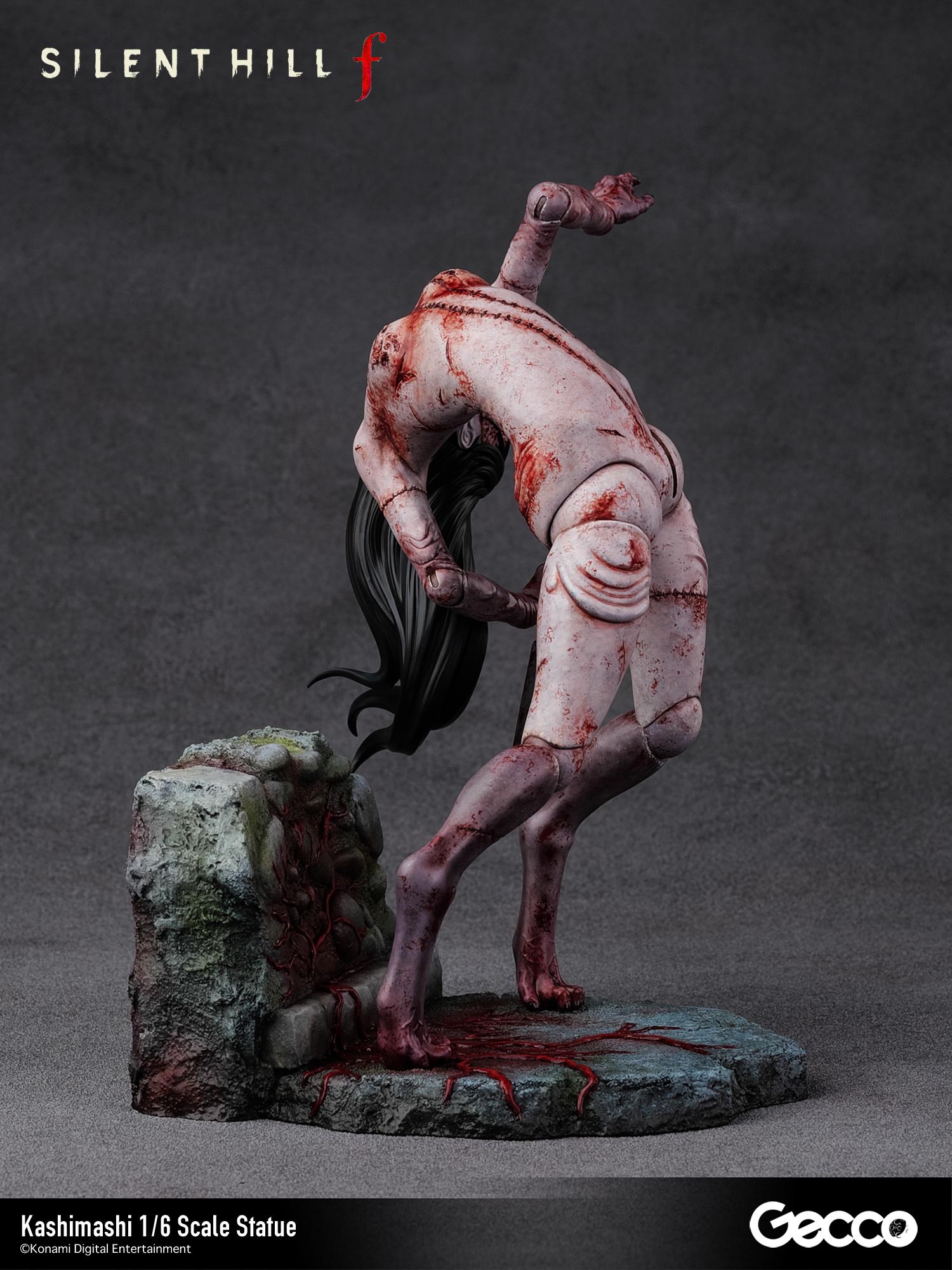Front angled view from the left of the Kashimashi 1/6 scale figure, highlighting the creature's eerie grin and blood-stained skin.
