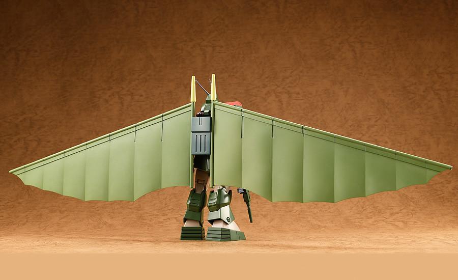 Rear view of the Soltic H8 Round Facer model kit showing the mechanical detail of the glider attachment.