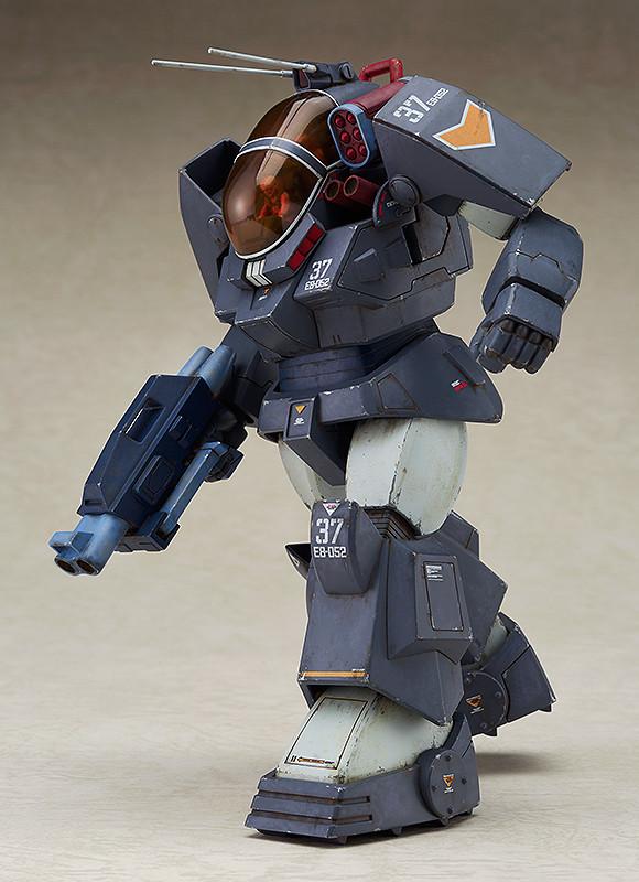 Side profile of the Soltic HT128 Big Foot model kit with custom weathering effects and decal markings.