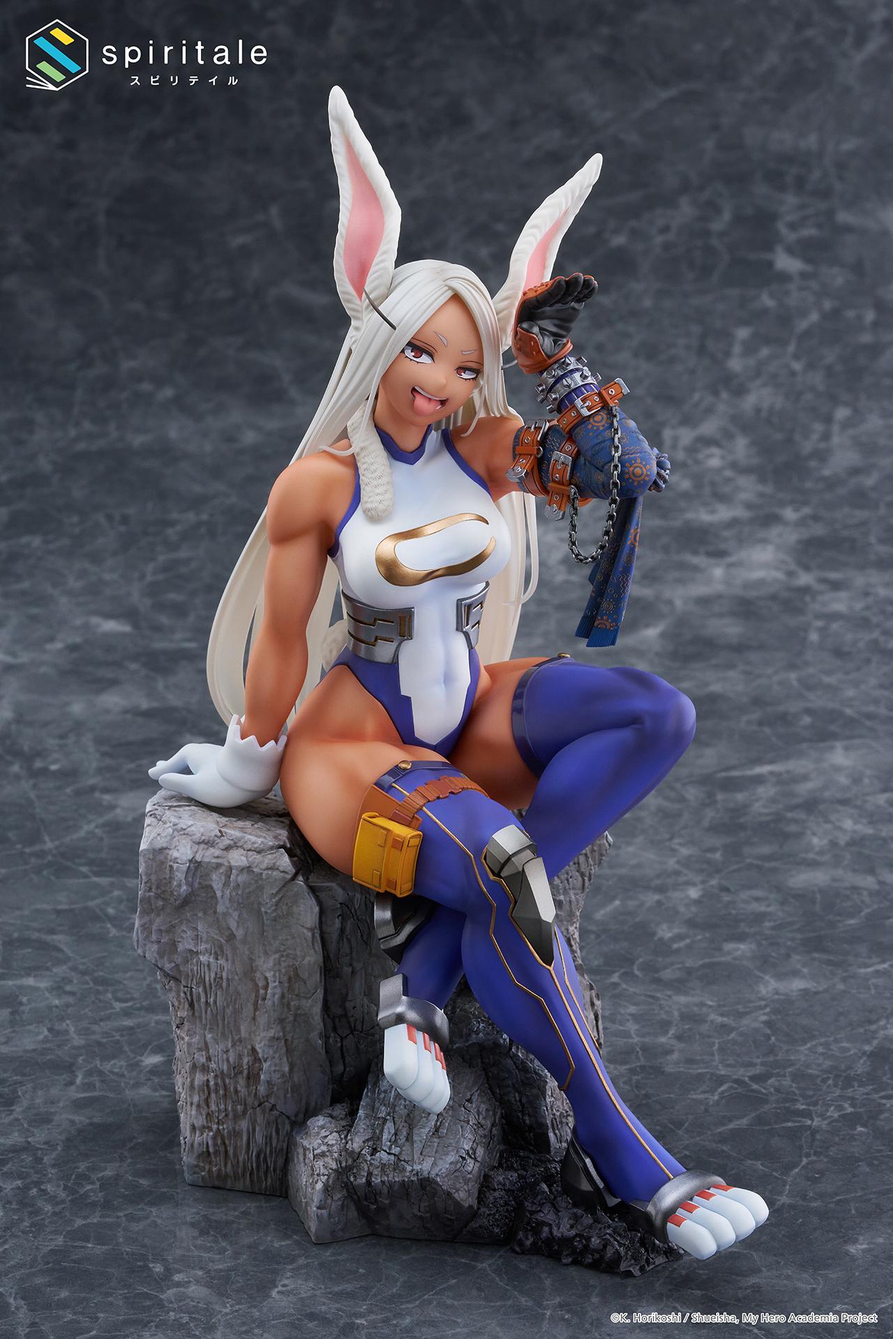 Full-figure studio view of Mirko displayed with the interchangeable playful tongue-out face plate.