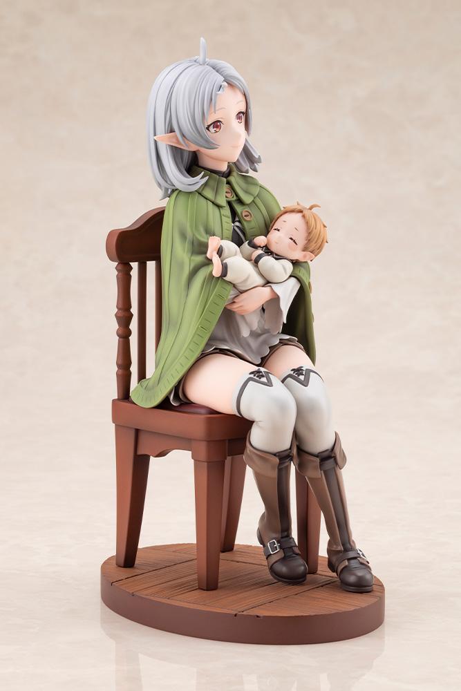 Left three-quarter perspective of Sylphiette Greyrat cradling baby Lucie on a circular wooden floorboard base.