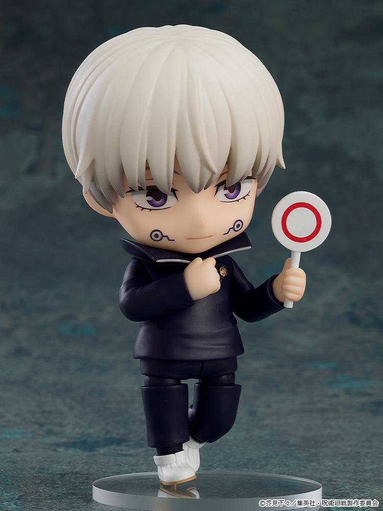 Toge Inumaki Nendoroid with open collar holding the circular O sign optional part.