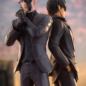 Close-up shot of Livio the Double Fang and Nicholas D. Wolfwood Oshi Works figures standing back-to-back