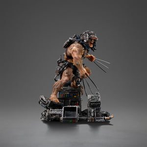 Weapon X Statue Dynamic Pose Right Side Helmet