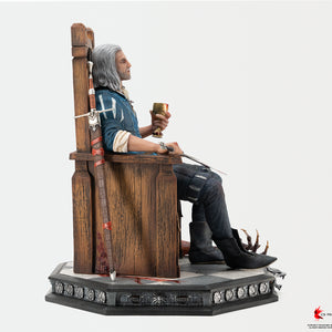 Right side profile view of the Geralt 1/6 scale statue showcasing the scabbard leaning on the throne and base dimensions.