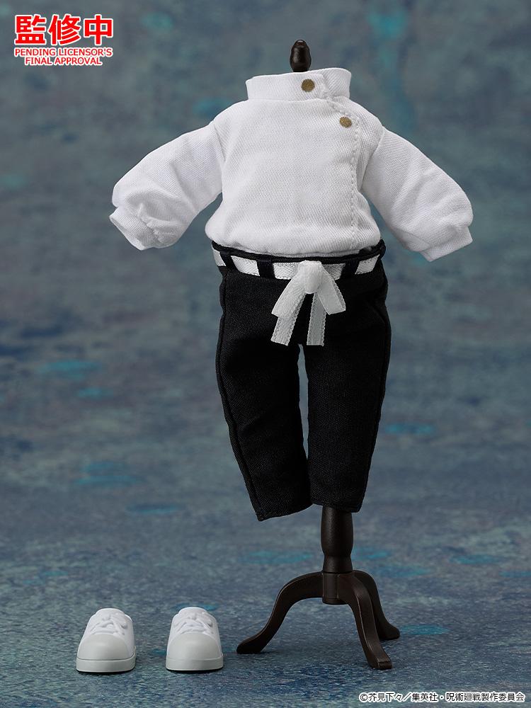 Yuta Okkotsu Execution Ver. cloth top, pants, and magnetic shoes displayed on a mini mannequin torso