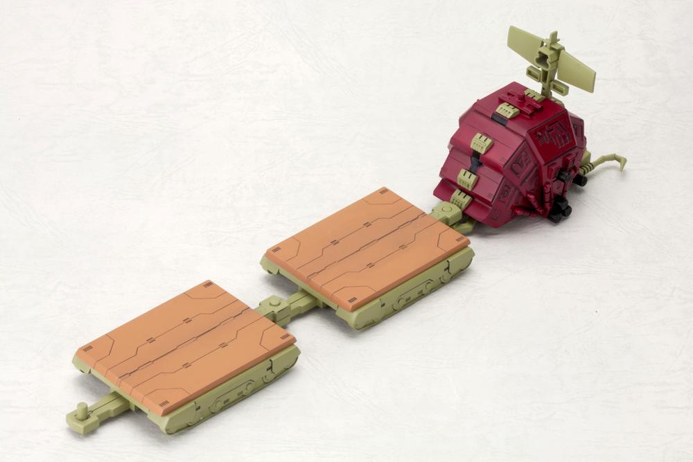 Rear perspective angle of the D-Style Gustav model kit attached to two extendable transport carriers