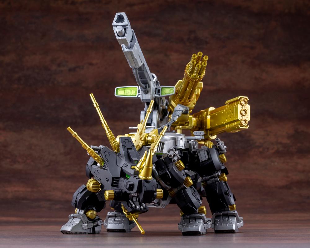 Kotobukiya Zoids Dark Horn Harry Special 2001 Re/color 1/72 scale model kit front view armed with custom golden gatling cannon and beam launcher.