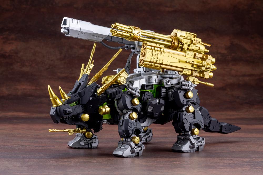 Side profile of Kotobukiya HMM Zoids Dark Horn Harry Special 2001 Re/color showing golden weapons and black heavy armor.